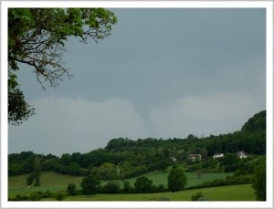 Possible tuba ou tornade dans la Nièvre le 28 mai 2014