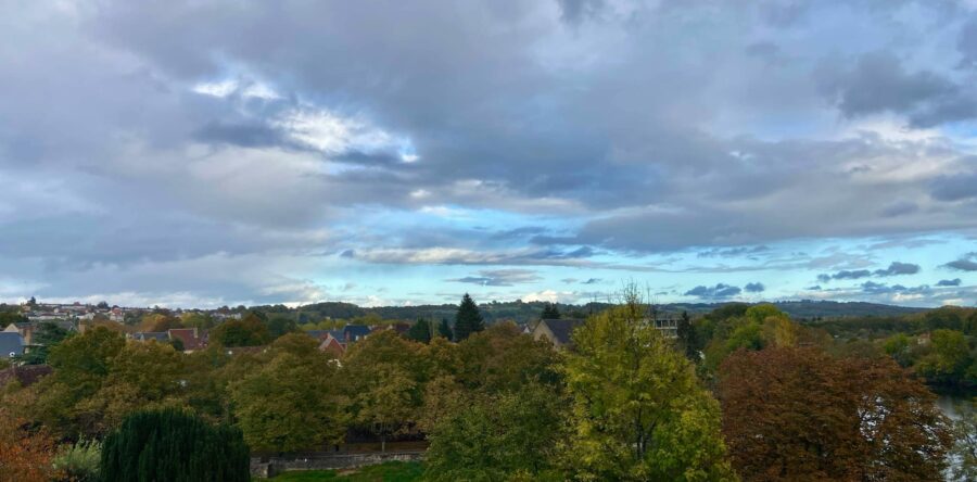 MÉTÉO 27 OCTOBRE AU 2 NOVEMBRE 2025 : VERS UNE TOUSSAINT DOUCE ET PLUVIEUSE ?