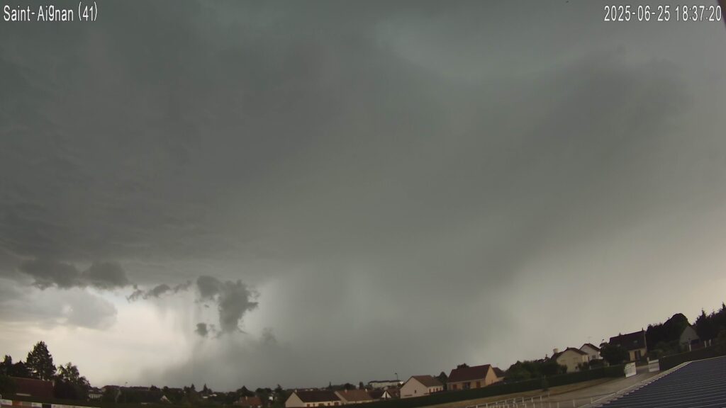 Supercellule de Saint-Aignan (41) - 25 juin 2025